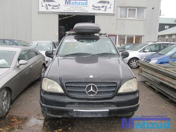 2001-mercedes-ml-320-w163-4x4-demontage-sloop-146 — foto 2
