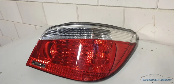 achterlicht-bmw-5-serie-e60-pre-facelift-7165738-rechts-passagierskant-origineel-sedan-nette-staat-gebruikt-2003-2007 — foto 2
