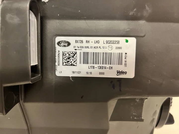 ford-puma-led-koplampen-set-l-r-l1tb13e014eh-l1tb13e015eh — foto 5