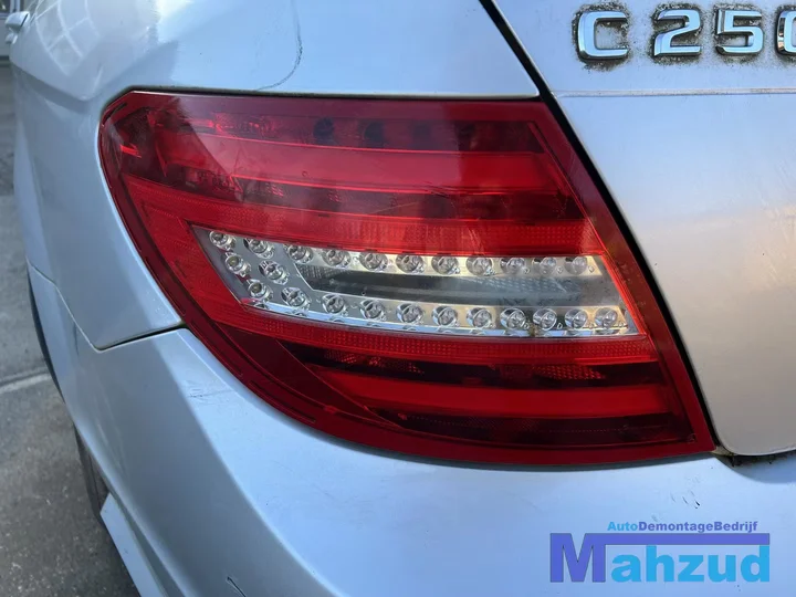 mercedes-c-klasse-w204-led-achterlicht-links-rechts-20072014 — foto 2
