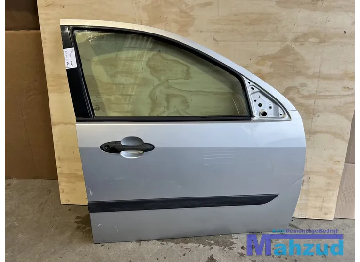 FORD FOCUS 1 STATION Zilver grijs Rechts voor deur portier 1999-2007
