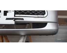 voorbumper-grille-daihatsu-trevis-s28-zilver-metallic-bumper-voor-compleet — foto 12