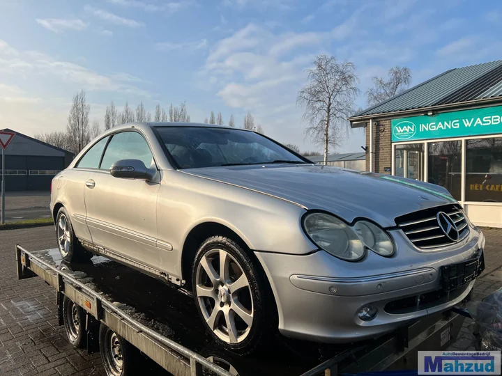 mercedes-clk-w209-coupe-zilver-744-clk240-112912-demontage-onderdelen — foto 7