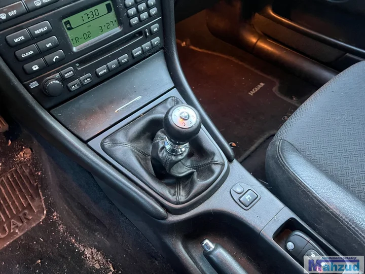 jaguar-xtype-x400-dashboard-delen-onderdelen — foto 8