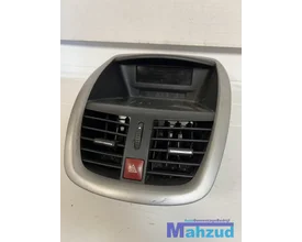 peugeot-207-luchtrooster-midden-display-middenconsole — foto 3