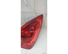 achterlicht-rechts-primera-nissan-hatchback-26555au210-passagierskant-origineel-gebruikt-2002-2005 — foto 4