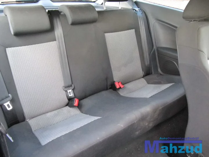 2010-volkswagen-polo-6r-12-demontage-sloop-126 — foto 9