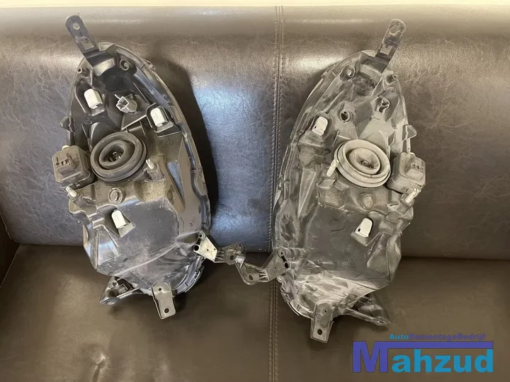 nissan-micra-3-k12-rechts-koplamp-20022010 — foto 4