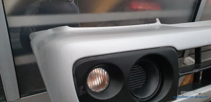voorbumper-facelift-terios-daihatsu-j1-facelift-zilver-metallic-52119879412-origineel-gebruikt-2000-2006 — foto 8