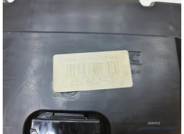 volvo-s60-ii-climate-control-bedieningspaneel-kachelpaneel-automatisch-elektronisch-origineel-nette-staat-gebruikt-stoelverwarming-stoelkoeling-radiobediening-telefoon-2010-2011-2012-2013-2014-2015-2016-2017-2018-2019-2020-barendrecht-mobility-servic
