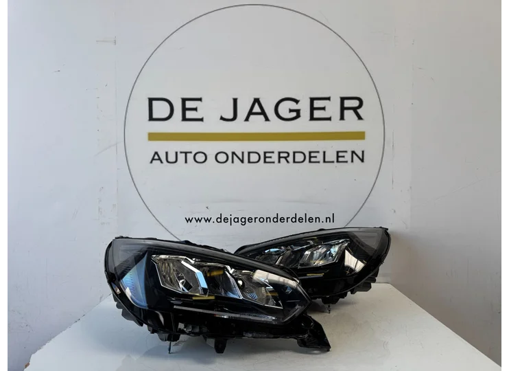 Phares LED pour Peugeot 208 II (2008) - Références : 9855524680 et 9833036180