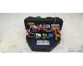 sam-module-zekeringkast-w204-mercedes-c-klasse-a2045404350-voorzijde-origineel-gebruikt-2007-2016