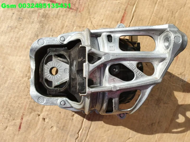 4m0199371fe-a5-motorsteun-a4-motorsteun-q7-q8-a6-a7-q5-a8 — foto 2