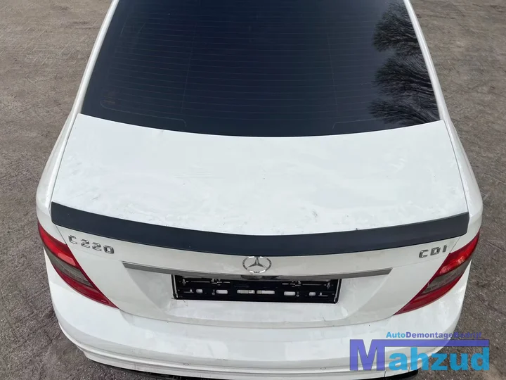 mercedes-c-klasse-w204-wit-650-achterklep-20072011 — foto 2