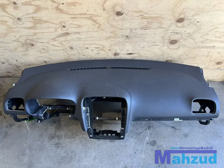 vw-golf-6-dashboard-20092013 — foto 3