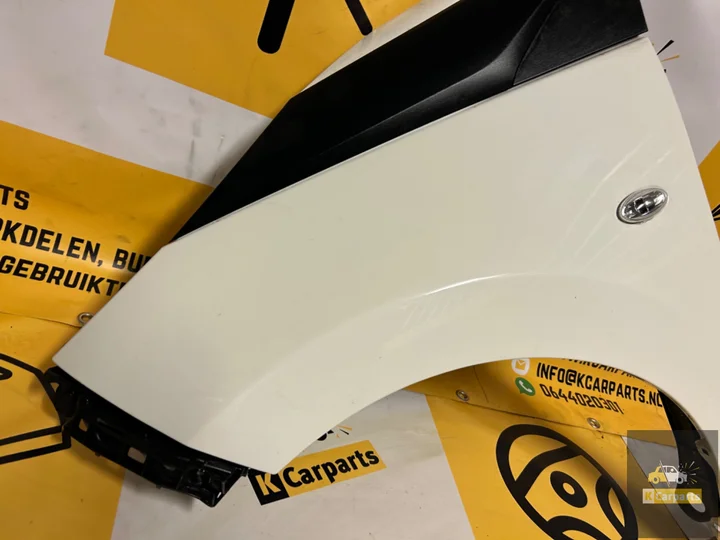 toyota-aygo-spatbord-links-voor-068-schade-vrij-1423 — foto 2