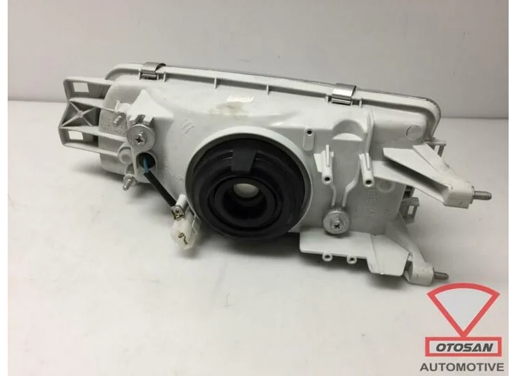 Mitsubishi Lancer 1992-1996 Koplamp Rechts H4 Halogeen Nieuw