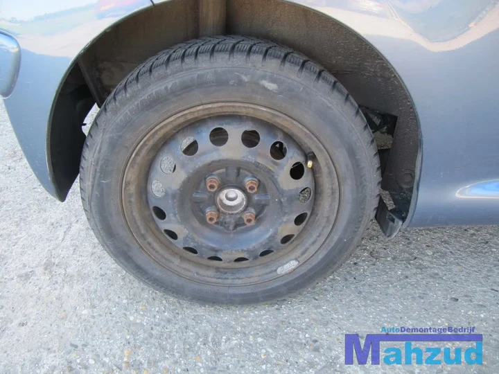 2009-toyota-aygo-10-8r3-demontage-sloop-in-onderdelen-245 — foto 23