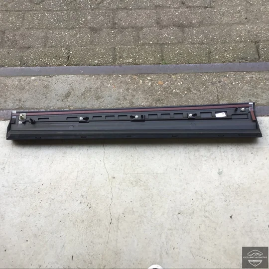 audi-q2-81a-sline-16-portierlijst-rechts-voor-nieuw-81a853960b — foto 2