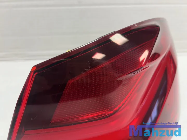 bmw-1-serie-f40-hatchback-rechts-buiten-achterlicht-2019 — foto 3
