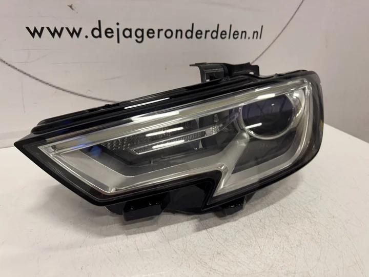 audi-a3-facelift-xenon-led-koplamp-links-8v0941005e-2016 — foto 2