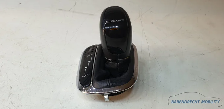 pookknop-pookhoes-w203-cklasse-mercedes-leder-elegance-automaat-origineel-gebruikt — foto 2