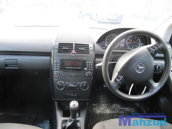 2006-mercedes-a-klasse-a170-w169-17-demontage-sloop-180 — foto 10