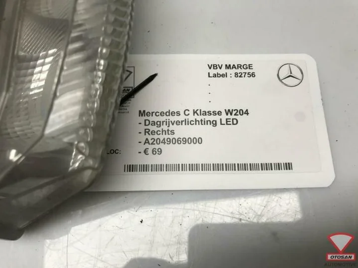 mercedes-c-w204-dagrijverlichting-led-rechts-a2049069000 — foto 2