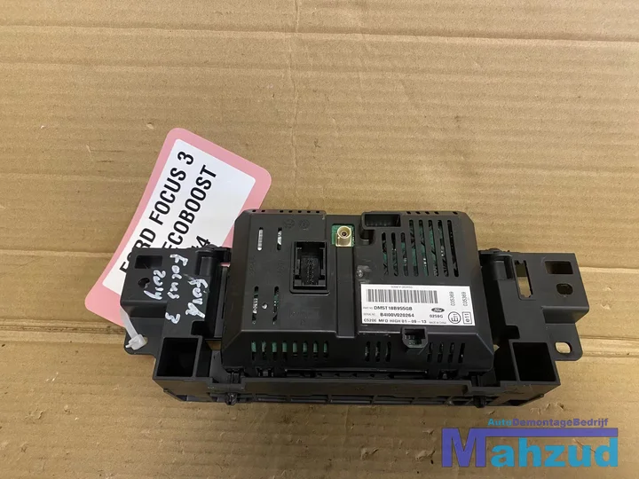 ford-focus-3-st-radio-scherm-display-dashboard-20102020 — foto 3