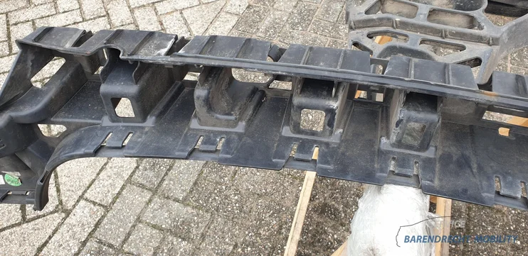 binnenbumper-mercedes-ml-w164-voorbumper-a1648850065-origineel-gebruikt-2005-2011 — foto 4