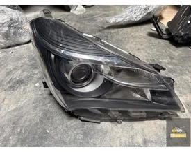 toyota-yaris-koplamp-rechts-origineel-koplamp