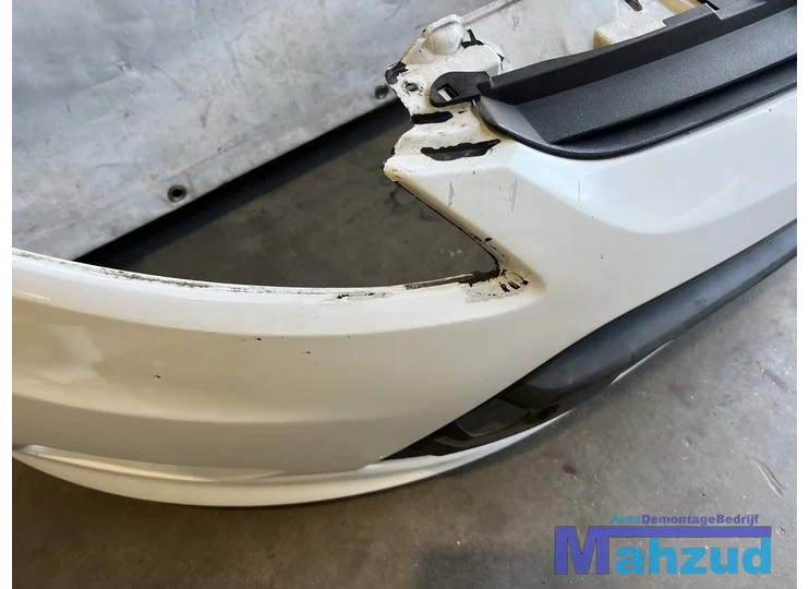 ford-fiesta-6-wit-voorbumper-20082017