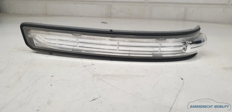 knipperlicht-led-links-aklasse-facelift-w169-mercedes-1698111121-bestuurderskant-origineel-gebruikt-2009-2012 — foto 2