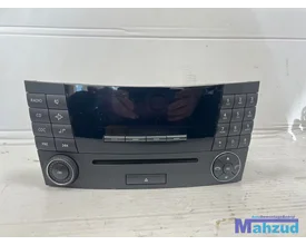 mercedes-e-klasse-w211-radio-cd-speler-2004