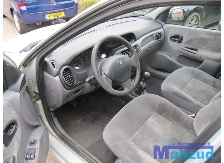 renault-megane-station-compleet-interieur-stof
