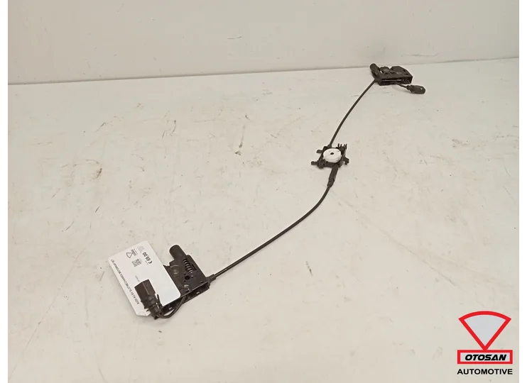 Audi A3 8V Motorhaubenverriegelungssatz 8V0823509