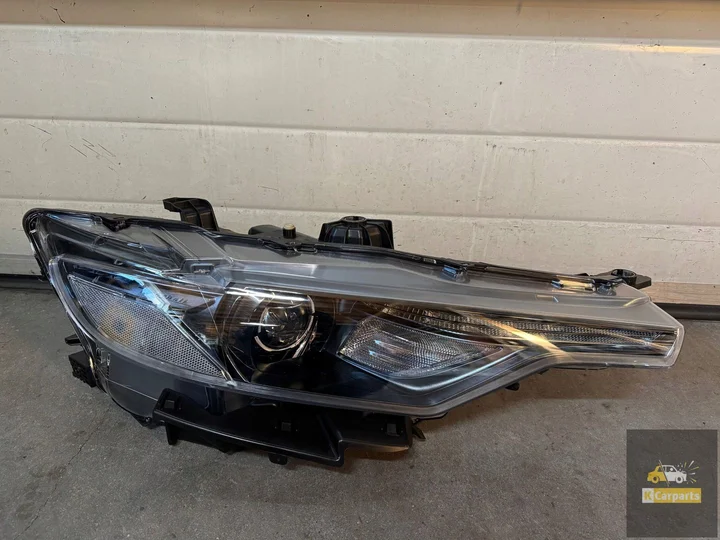 670034638-maserati-levante-bi-xenonlamp-rechts-torsie-670034638