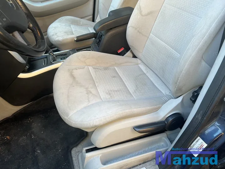 mercedes-b-klasse-w245-20-blauw-375-onderdelen-266960-motor — foto 30
