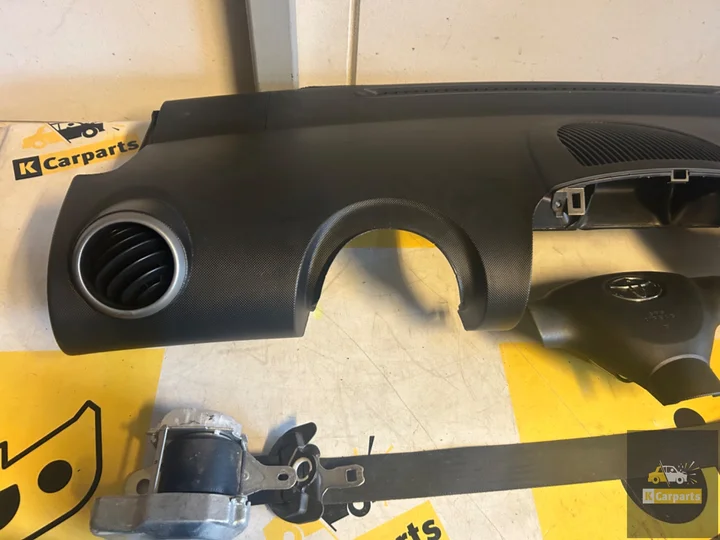 compleet-airbag-set-dashboard-toyota-aygo-o256175-200514 — foto 2