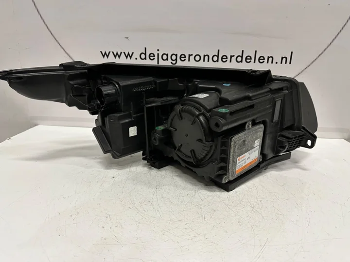 range-rover-evoque-xenon-led-koplamp-bj3213w030ee-compleet — foto 3