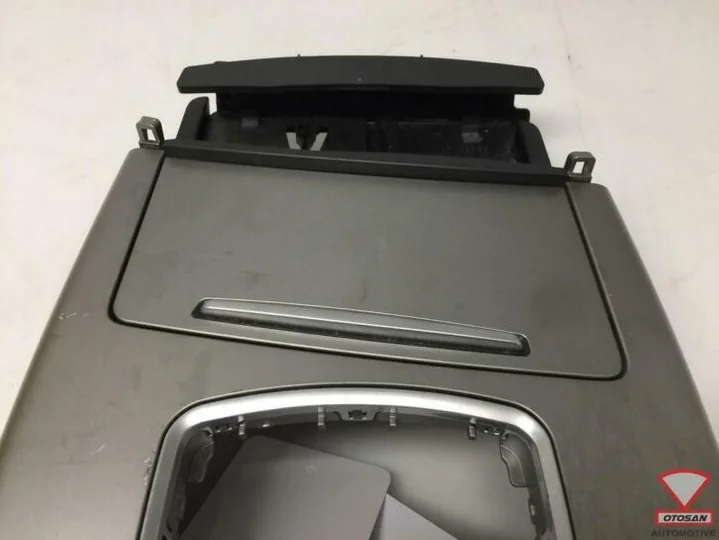 audi-a6-4f-middenconsole-bekerhouder-asbak-4f1864261 — foto 3