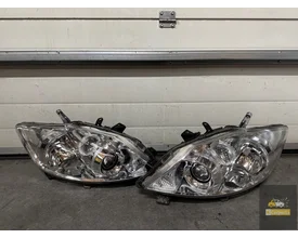 8115002540-toyota-auris-i-linkerlamp-rechts-lift-europa