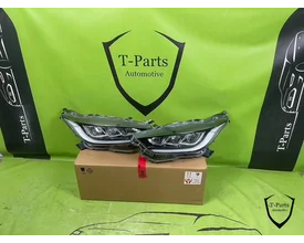 toyota-yaris-koplamp-links-rechts-81110k0081-lamp-81150k0081