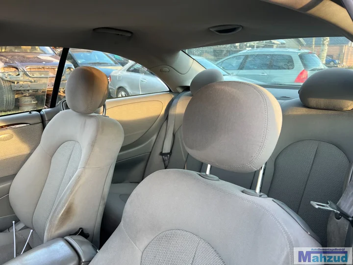 mercedes-clk-w209-22-cdi-c723-demontage-sloop-onderdelen — foto 15