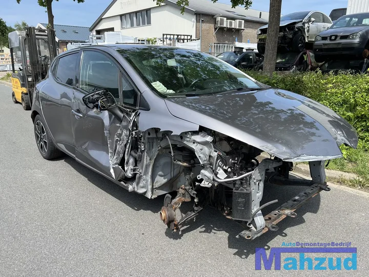 2016-renault-clio-4-onderdelen-grijs-tekng-demontage — foto 6