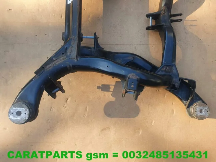 7p0500041-q7-achteras-touareg-subframe-cayenne-92a — foto 3