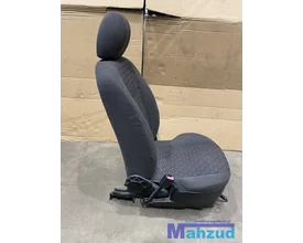ford-fiesta-4-voorstoelen-bestuurdersstoel-bijrijdersstoel — foto 10