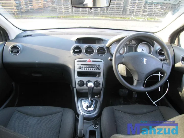 2009-peugeot-308-16-16v-demontage-sloop-154 — foto 9