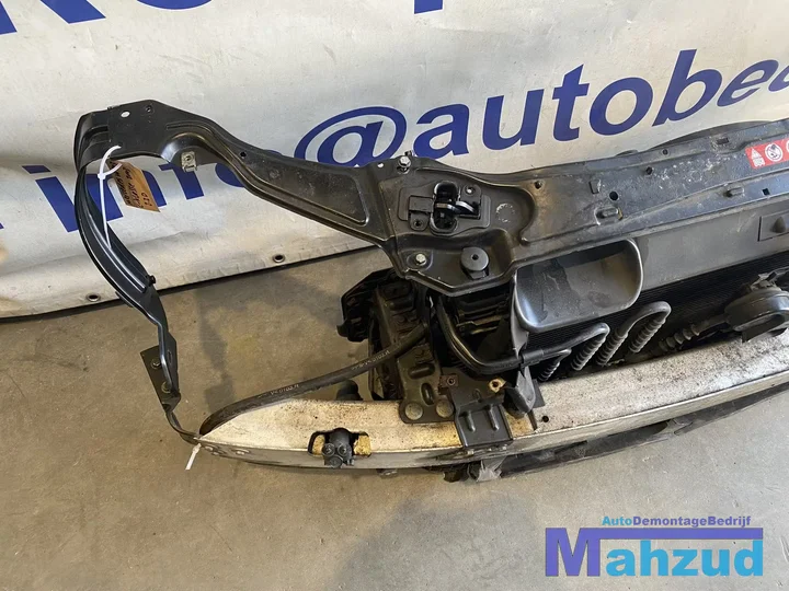 mercedes-cklasse-w203-22-diesel-voorfront-compleet-20002007 — foto 3