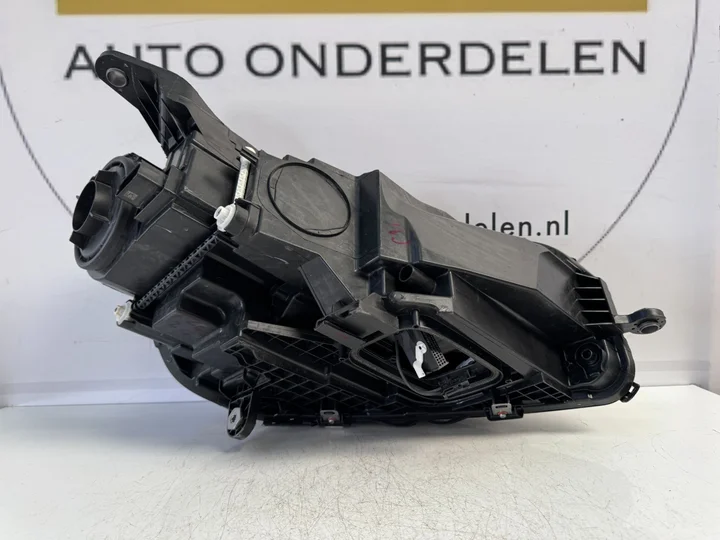 mercedes-w167-gle-high-performance-koplamp-links-a1679064308 — foto 6